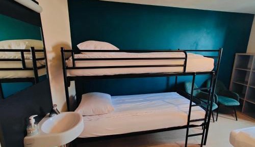 Bed in 6-Bed Mixed Dormitory Room