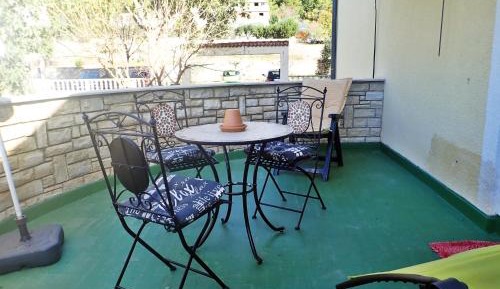 Studio with Garden View