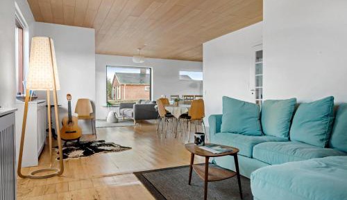 Five-Bedroom Holiday Home