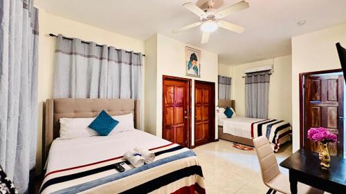 Deluxe Family Room