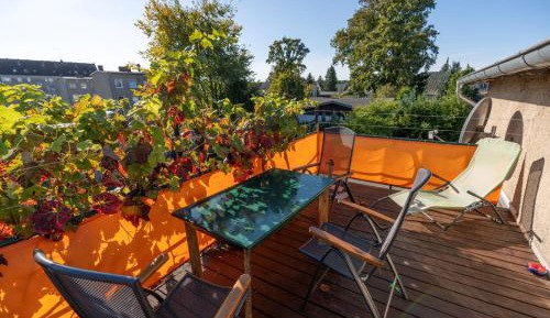 One-Bedroom Apartment with Balcony