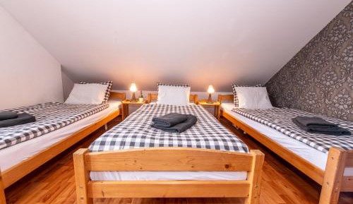 Triple Room with Bath