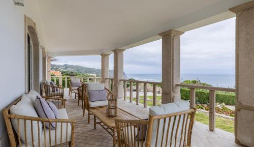 Villa - Beach Front