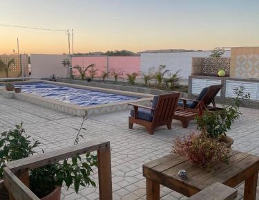 Queen Room with Pool View