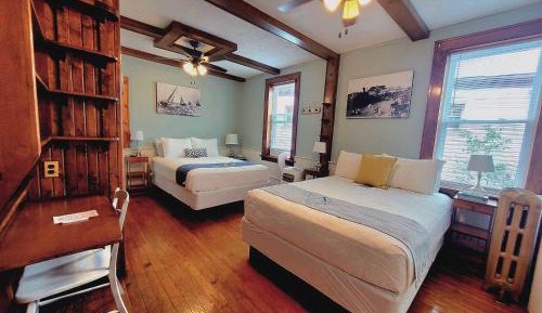 Standard Queen Room with Two Queen Beds