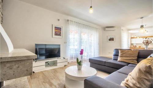 Five-Bedroom Holiday Home
