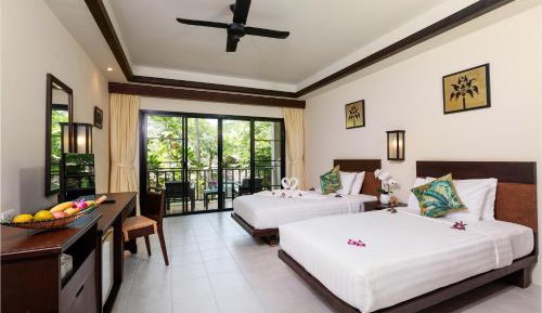 Twin Room with View