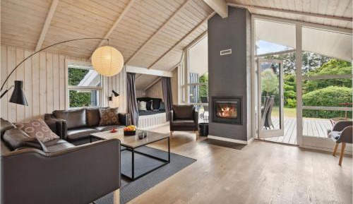 Three-Bedroom Holiday Home 