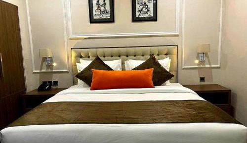 Large Double Room