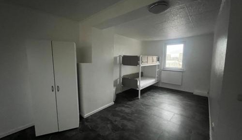 Single Room with Shared Shower and Toilet