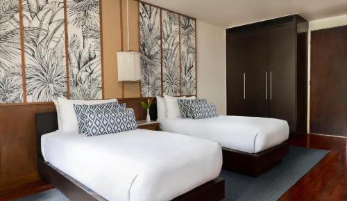 Bay View Junior Suite 2 Twin Beds