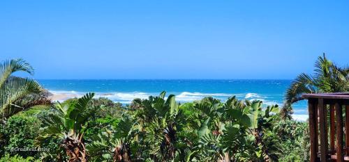Three-Bedroom Apartment with Sea View