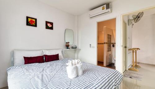 Suite with Mountain View