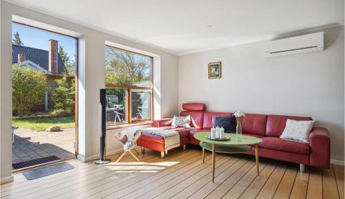 Three-Bedroom Holiday Home 