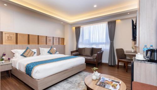 Deluxe Double Room with Free International Airport Pickup,30% Off Sauna, Steam & Jacuzzi