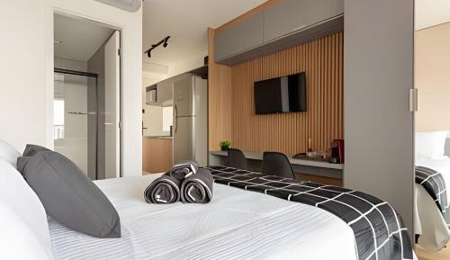 Studio Apartment with Queen Bed