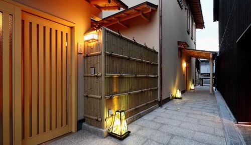 Japanese-Style Townhouse  Oyama