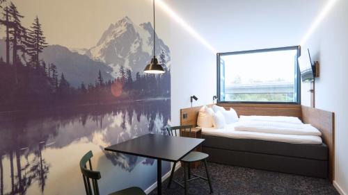 Standard King Room