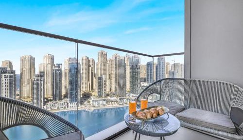Two-Bedroom Deluxe Apartment with Harbor View
