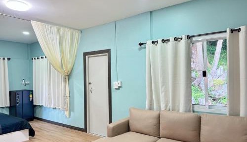 Family Room with Mountain View