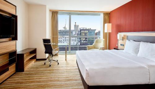 Larger Guest room, 1 King