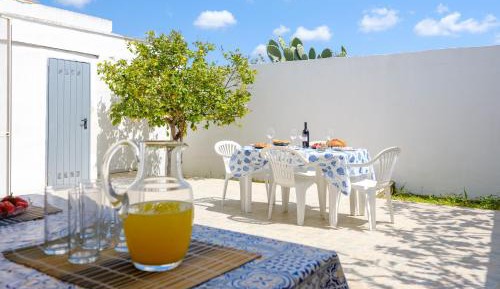 Villa with Garden View