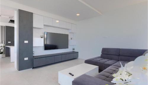 Four-Bedroom Holiday Home
