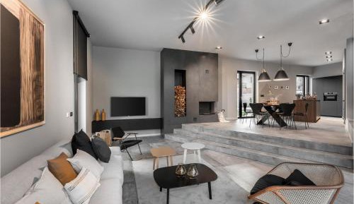 Four-Bedroom Holiday Home