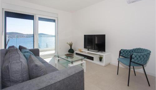 Six-Bedroom Holiday Home