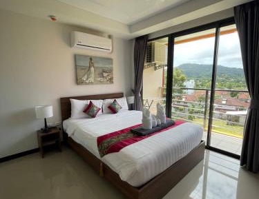 One-Bedroom Apartment with Balcony and Mountain View  