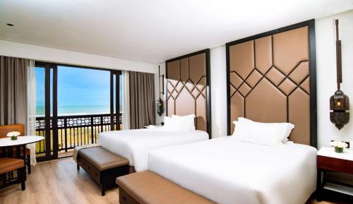Prime Ocean View Queen Room