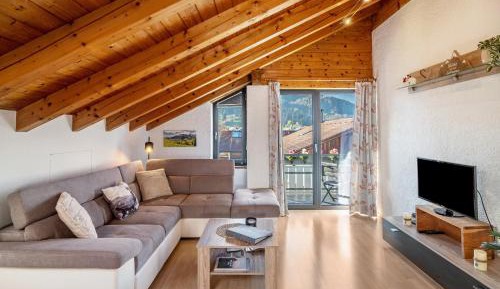 Superior One-Bedroom Apartment with Balcony