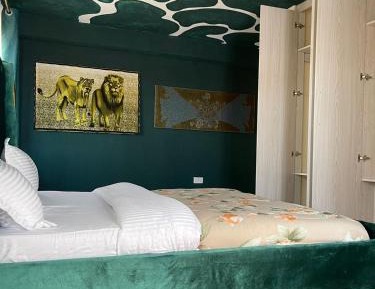 Superior One-Bedroom Apartment with Balcony