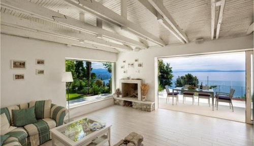 Two-Bedroom Holiday Home