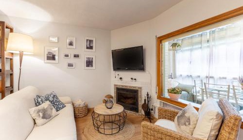 Three-Bedroom Superior Apartment