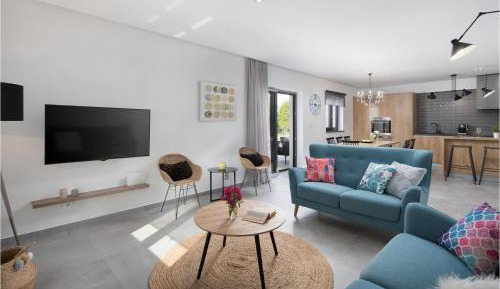 Four-Bedroom Holiday Home