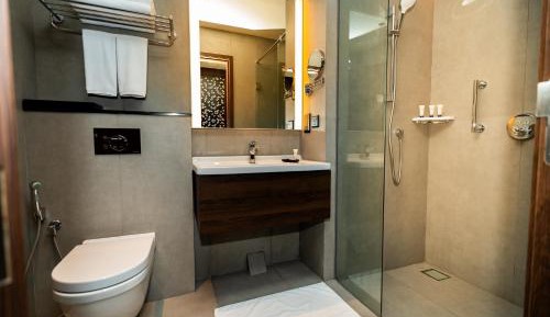 Deluxe King Room with Sea View