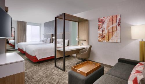 Suite with Two Queen Beds and Trundle Bed - Hearing Accessible