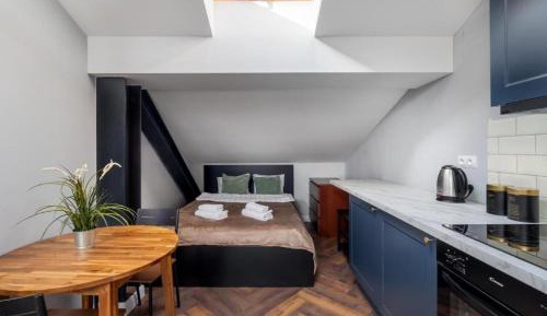 Four-Bedroom Deluxe Apartment