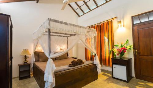 Deluxe Cabana