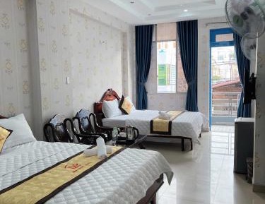 Quadruple Room with Terrace