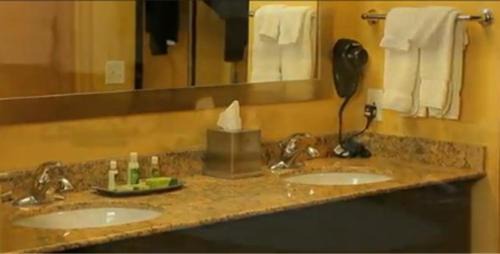 King Room with Spa Bath Nonsmoking