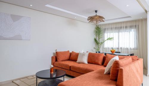 Two-Bedroom Deluxe Apartment with Balcony