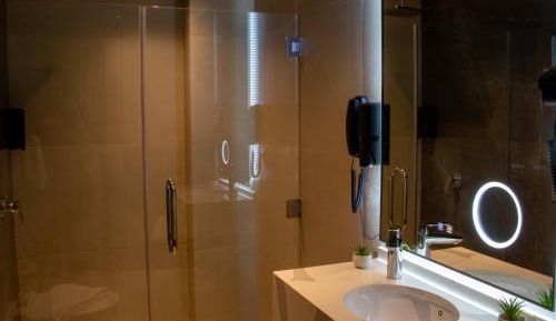 Deluxe Double Room with Balcony and Sea View
