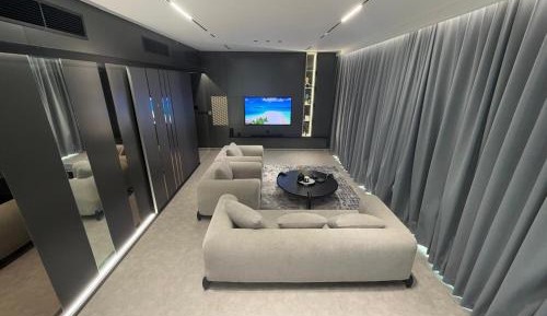 Two-Bedroom Deluxe Apartment with Balcony