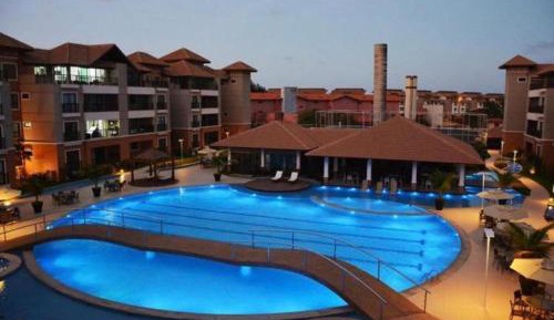 Four-Bedroom Apartment with Pool View
