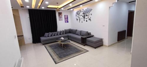 Four-Bedroom Platinum Apartment