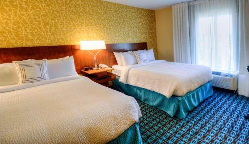 Guest Room with Two Queen Beds