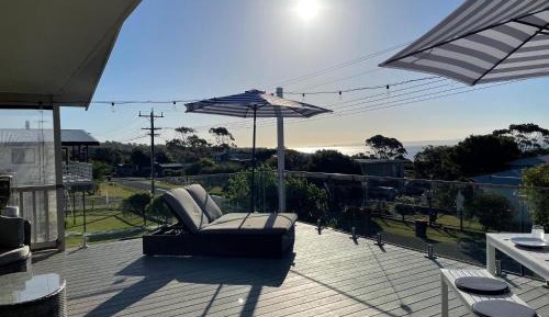 Three-Bedroom Holiday Home 