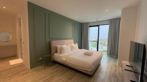 Three-Bedroom Suite